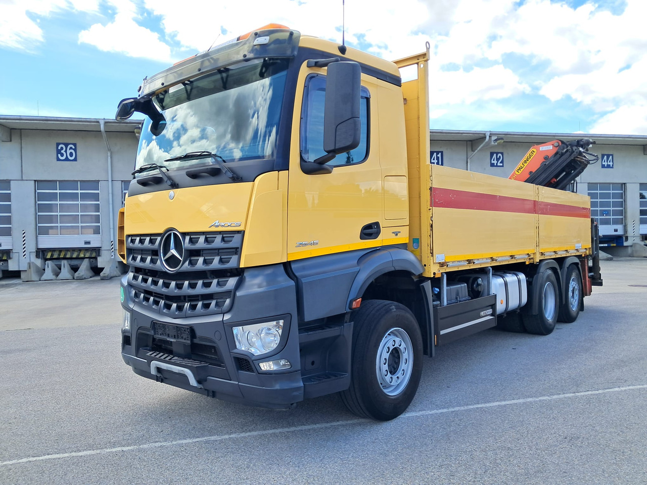 MERCEDES-BENZ Arocs 2545 | Palfinger PK 22002 | Klima | Retarder | Euro 6 - Camión caja abierta, Camión grúa: foto 1 MERCEDES-BENZ Arocs 2545 | Palfinger PK 22002 | Klima | Retarder | Euro 6 - Camión caja abierta, Camión grúa: foto 1