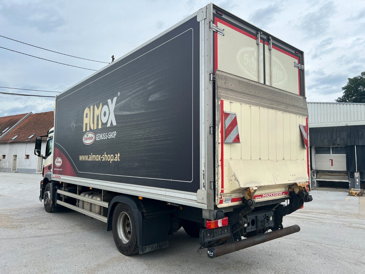 Mercedes-Benz Antos 1833 Kühlkoff LBW | Standheizung | Euro 6 - Camión frigorífico: foto 5 Mercedes-Benz Antos 1833 Kühlkoff LBW | Standheizung | Euro 6 - Camión frigorífico: foto 5