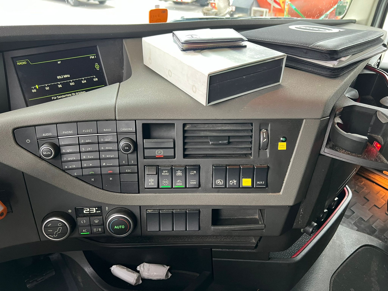 Camión chasis VOLVO FH 540 8x4 Fahrgestell: foto 9