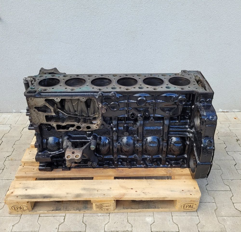 BLOK SILNIKA MERCEDES ACTROS MP4 EURO6 R471 09 - Bloque de cilindros para Camión: foto 1 BLOK SILNIKA MERCEDES ACTROS MP4 EURO6 R471 09 - Bloque de cilindros para Camión: foto 1