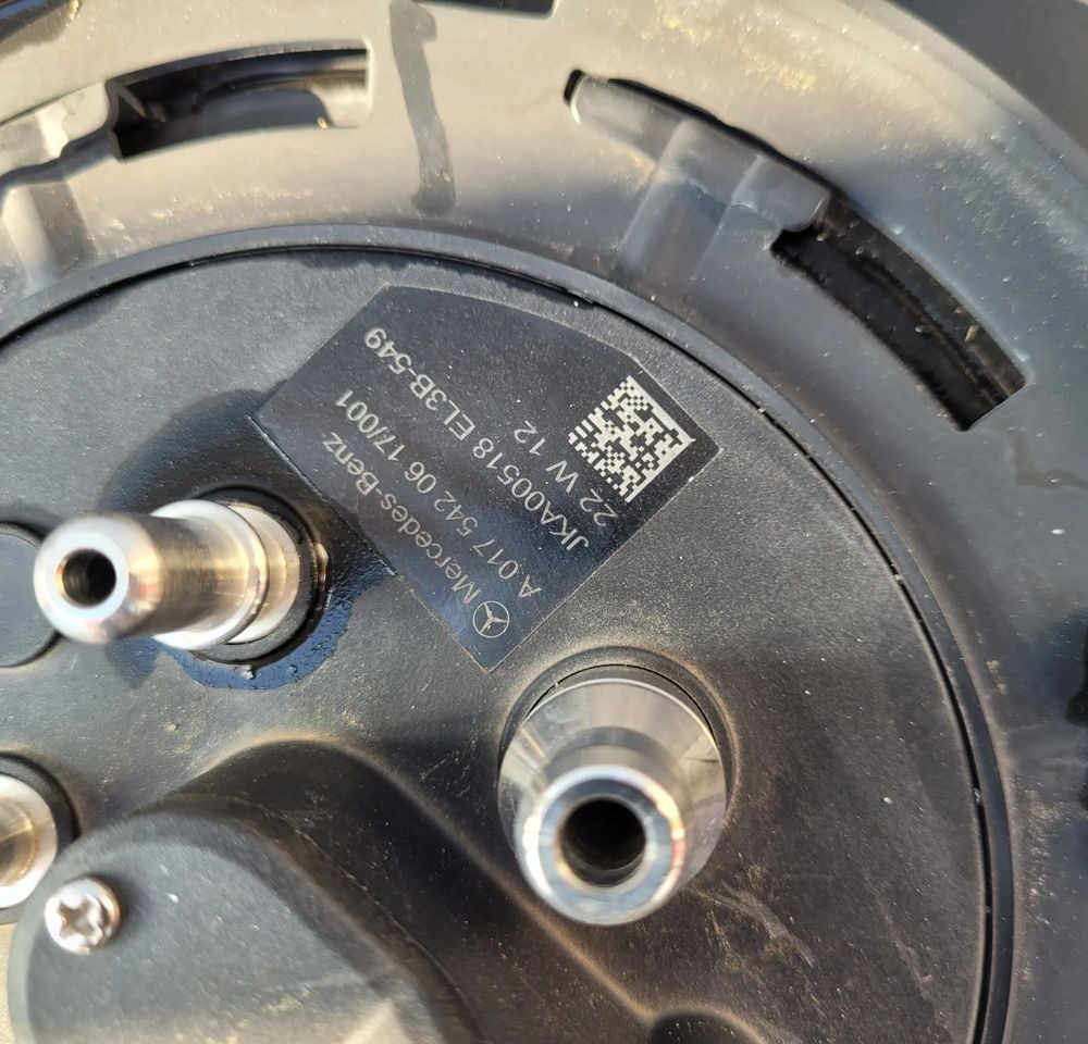 CZUJNIK SMOK AD BLUE MERCEDES ACTROS MP4 MP5 A0175420617 NOWY ORYGINAŁ - Sensor para Camión: foto 2 CZUJNIK SMOK AD BLUE MERCEDES ACTROS MP4 MP5 A0175420617 NOWY ORYGINAŁ - Sensor para Camión: foto 2