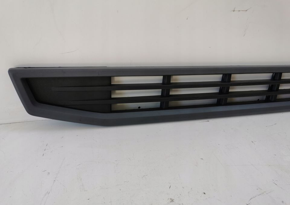 GRILL ATRAPA ŁAWKA VOLVO FH4 82208512 ORYGINAŁ - Capota: foto 3 GRILL ATRAPA ŁAWKA VOLVO FH4 82208512 ORYGINAŁ - Capota: foto 3
