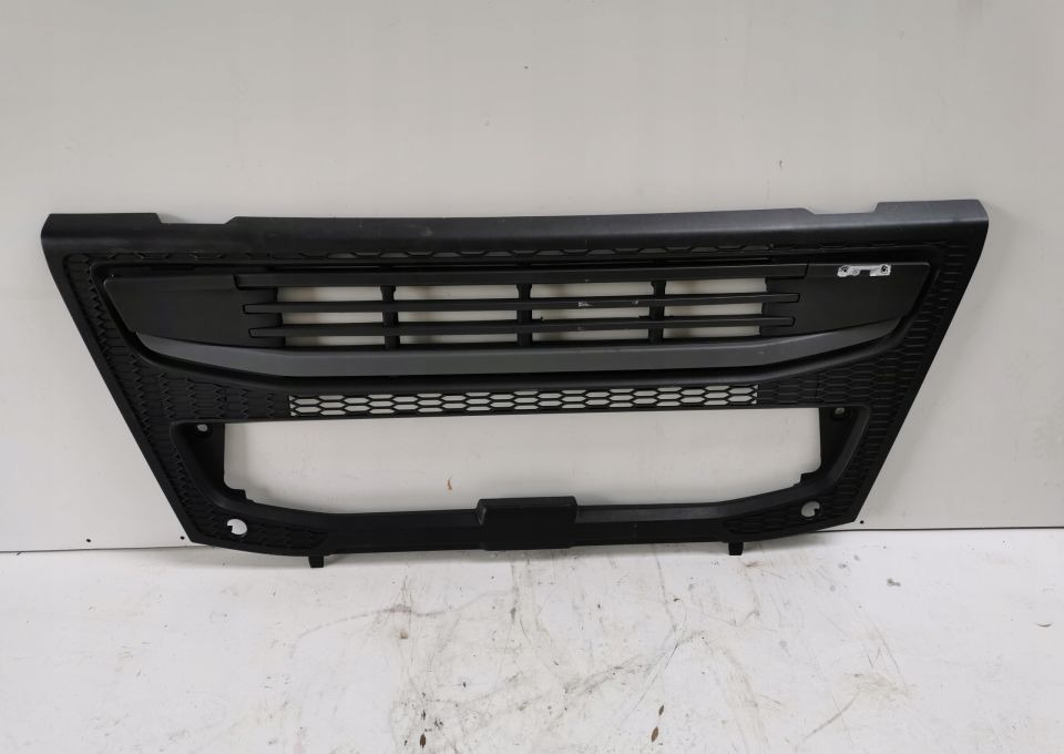 GRILL ATRAPA VOLVO FM FMX EURO 6 ORYGINAŁ - Capota: foto 1 GRILL ATRAPA VOLVO FM FMX EURO 6 ORYGINAŁ - Capota: foto 1