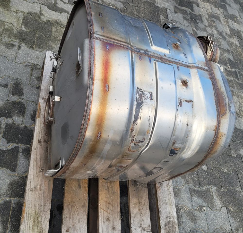 KATALIZATOR RENAULT RANGE T GAMA 23046491 CHWALIM116 - Convertidor catalítico para Camión: foto 2 KATALIZATOR RENAULT RANGE T GAMA 23046491 CHWALIM116 - Convertidor catalítico para Camión: foto 2