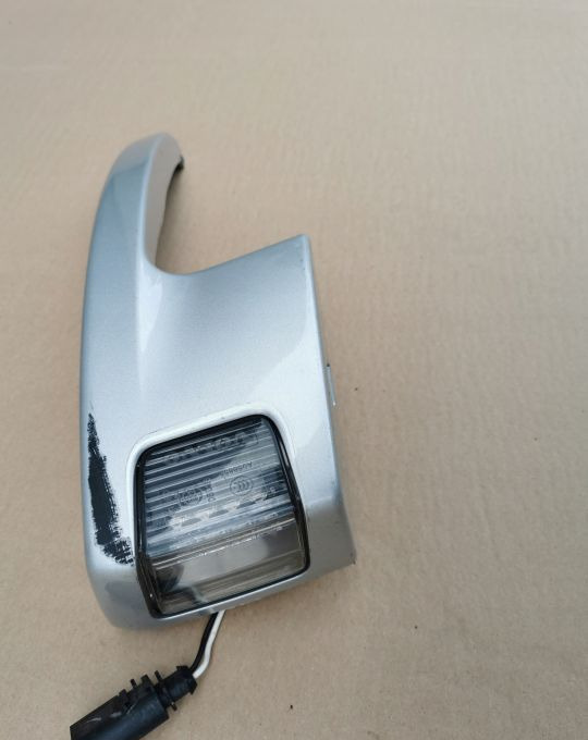 KIERUNKOWSKAZ VOLVO FM 82462033 RH. E6. - Luz direccional para Camión: foto 1 KIERUNKOWSKAZ VOLVO FM 82462033 RH. E6. - Luz direccional para Camión: foto 1