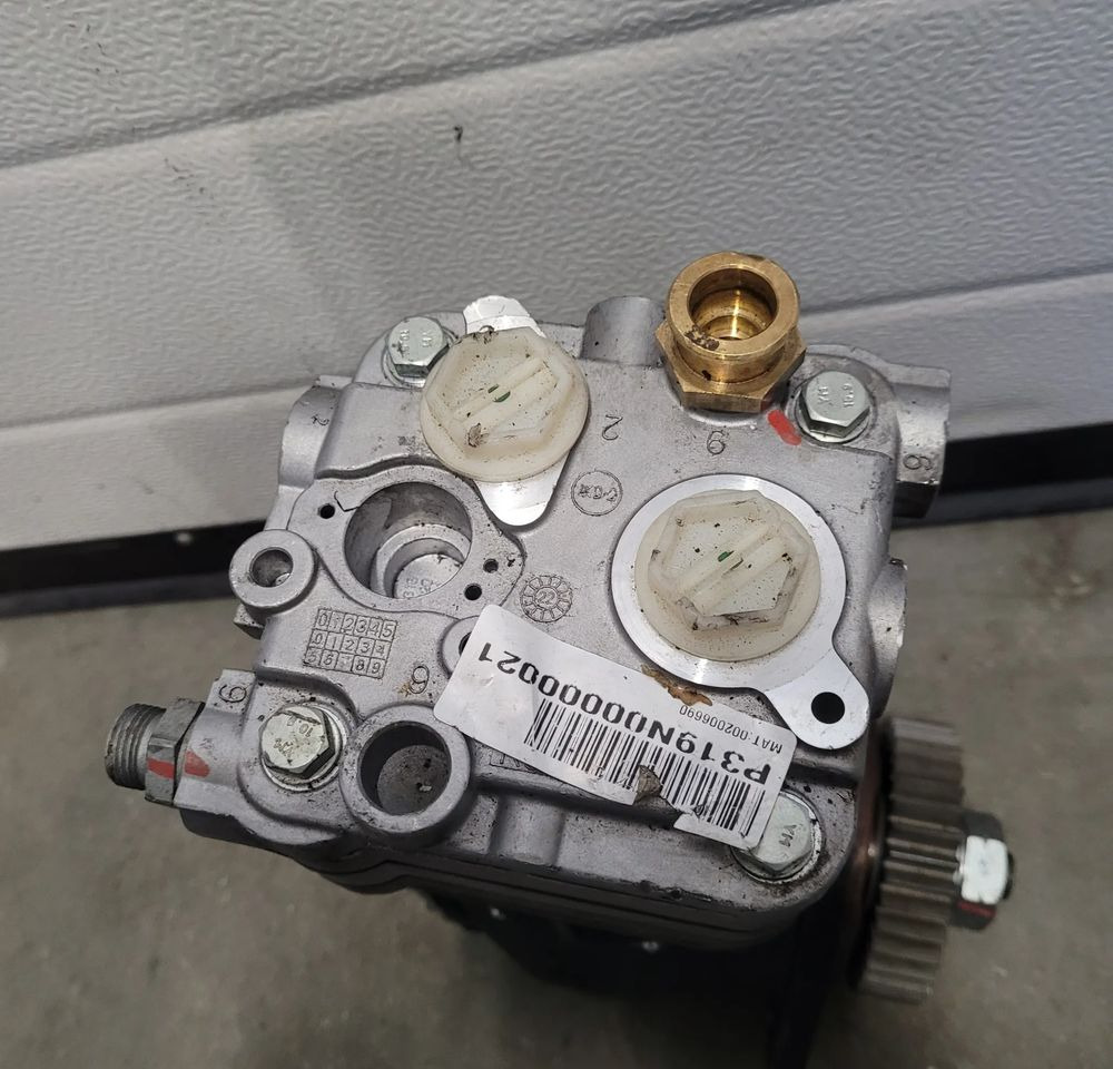 KOMPRESOR IVECO ORYGINAŁ OM 504016818 CHWALIM116 - Compresor para Camión: foto 3 KOMPRESOR IVECO ORYGINAŁ OM 504016818 CHWALIM116 - Compresor para Camión: foto 3