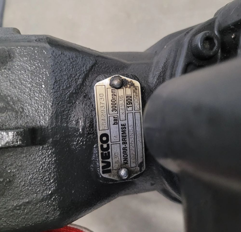 KOMPRESOR +WSPOMAGANIE IVECO STRALIS ORYGINAŁ 504293730 CHWALIM116 - Compresor para Camión: foto 4 KOMPRESOR +WSPOMAGANIE IVECO STRALIS ORYGINAŁ 504293730 CHWALIM116 - Compresor para Camión: foto 4