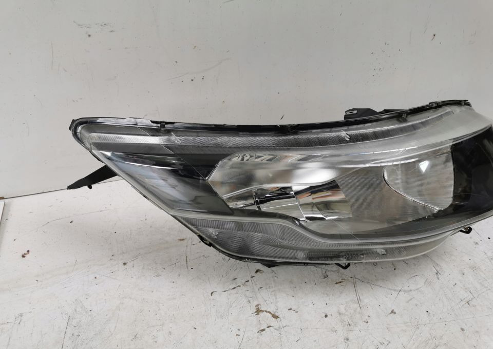 LAMPA IVECO IVECO DAILY ORYGINAŁ PRAWA - Faro delantero: foto 2 LAMPA IVECO IVECO DAILY ORYGINAŁ PRAWA - Faro delantero: foto 2