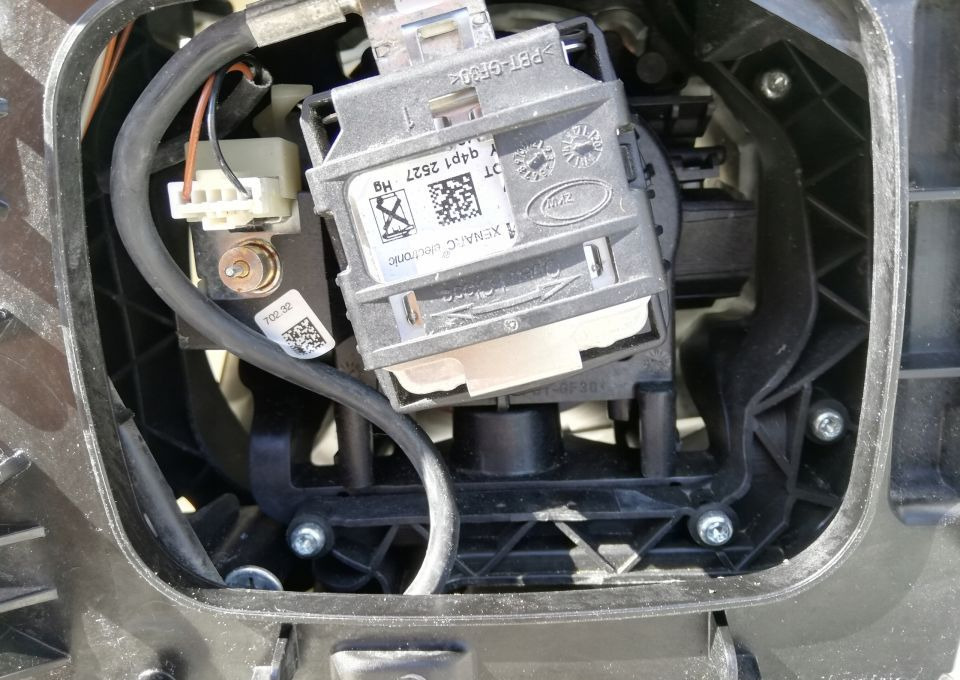 LAMPA XENON VOLVO FH4 FH 4 FM RH ORYGINAŁ - Faro delantero: foto 5 LAMPA XENON VOLVO FH4 FH 4 FM RH ORYGINAŁ - Faro delantero: foto 5