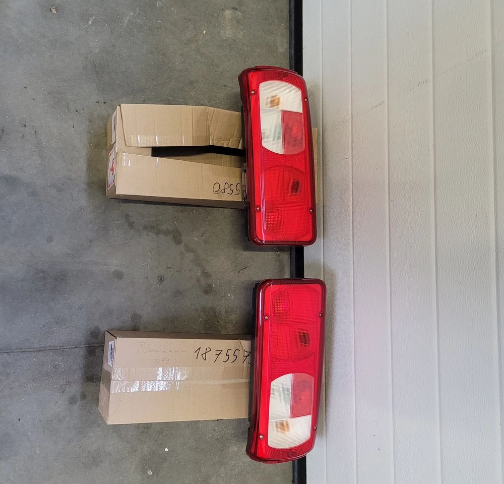 LAMPY TYL DAF XF CF ORYGINAŁ KOMPLET OM 1875579 CHWALIM116 - Carrocería y exterior para Camión: foto 1 LAMPY TYL DAF XF CF ORYGINAŁ KOMPLET OM 1875579 CHWALIM116 - Carrocería y exterior para Camión: foto 1