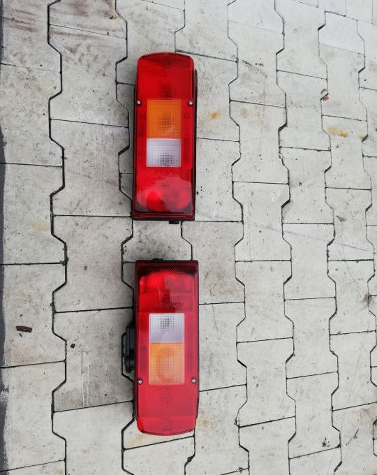 LAMPY TYL VOLVO FM FMX ORYGINAŁ KOMPLET NOWE - Luz trasera para Camión: foto 1 LAMPY TYL VOLVO FM FMX ORYGINAŁ KOMPLET NOWE - Luz trasera para Camión: foto 1