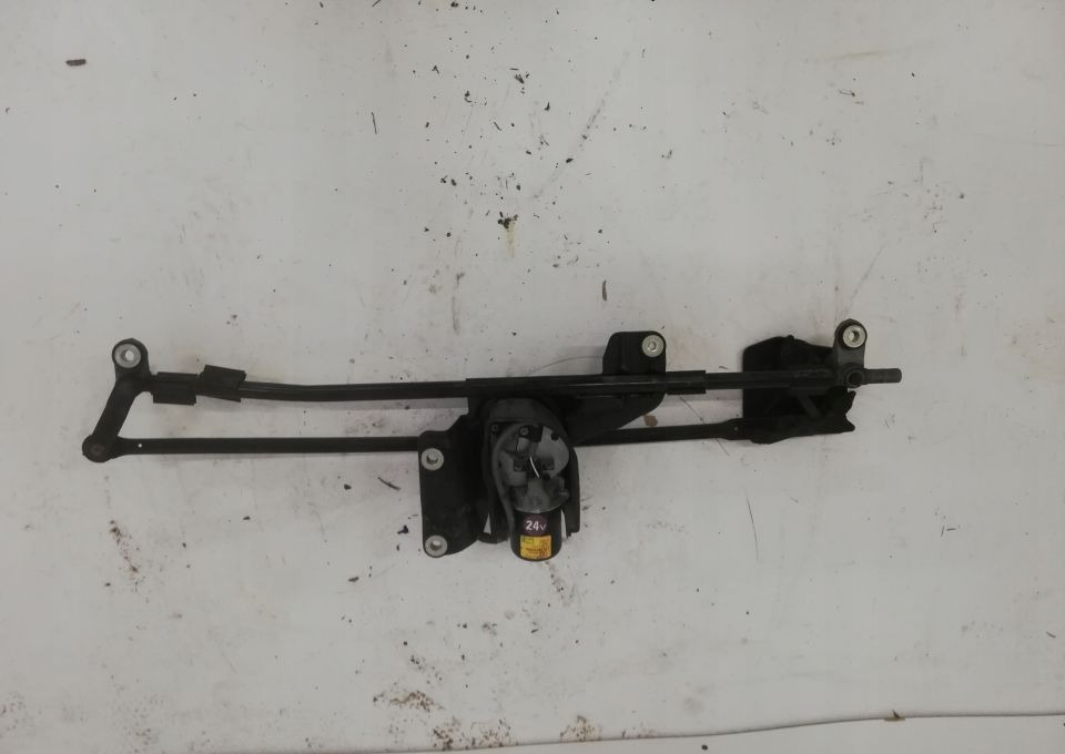 MECHANIZM WYCIERACZEK VOLVO FL EURO6 SPRAWNY - Limpiaparabrisas para Camión: foto 1 MECHANIZM WYCIERACZEK VOLVO FL EURO6 SPRAWNY - Limpiaparabrisas para Camión: foto 1