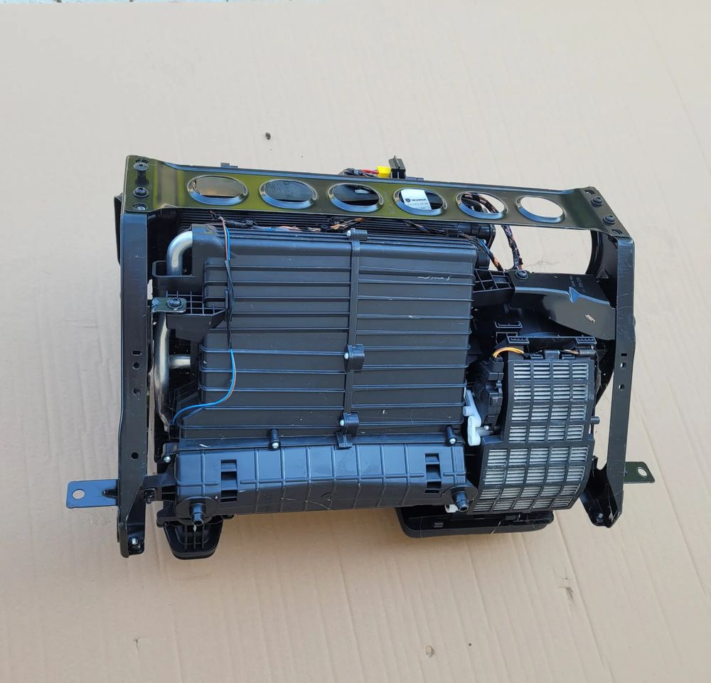 NAGRZEWNICA SCANIA R NGT NM. 2662616 - Calefacción/ Ventilación para Camión: foto 4 NAGRZEWNICA SCANIA R NGT NM. 2662616 - Calefacción/ Ventilación para Camión: foto 4