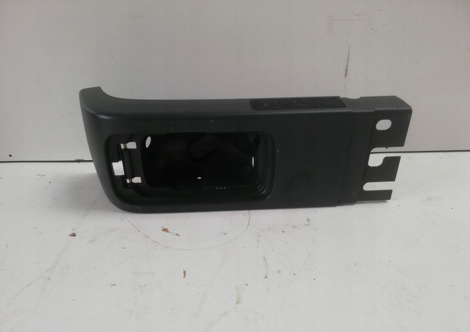 NAROZNIK ZDERZAKA MERCEDES SK NOWY ORYGINAŁ RH. - Parachoques para Camión: foto 1 NAROZNIK ZDERZAKA MERCEDES SK NOWY ORYGINAŁ RH. - Parachoques para Camión: foto 1