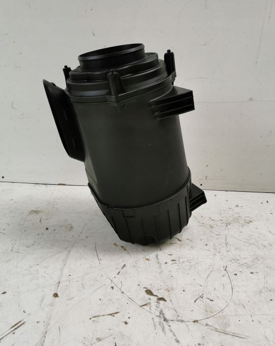 OBUDOWA FILTRA POWIETRZA SCANIA S R NGT 22321180 - Filtro de aire para Camión: foto 2 OBUDOWA FILTRA POWIETRZA SCANIA S R NGT 22321180 - Filtro de aire para Camión: foto 2