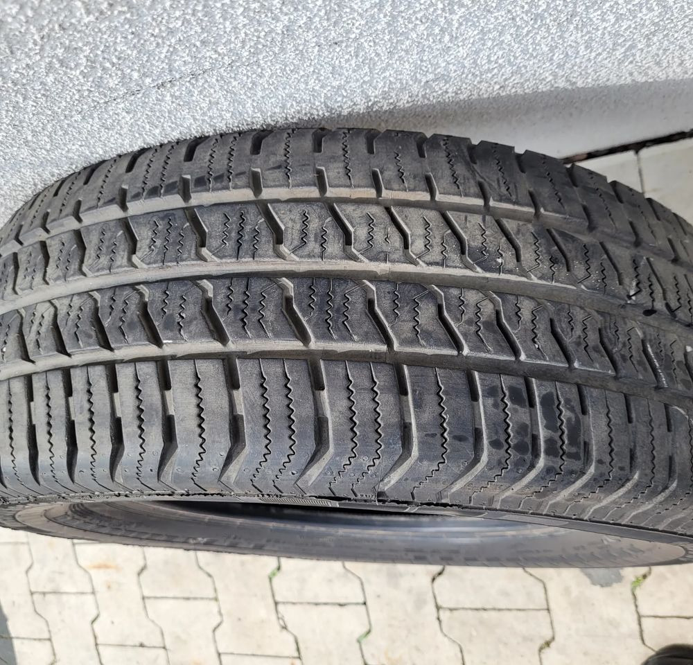 OPONA 235/65R16C CONTINENTAL SPRINTER CRAFTER - Neumáticos y llantas para Camión: foto 5 OPONA 235/65R16C CONTINENTAL SPRINTER CRAFTER - Neumáticos y llantas para Camión: foto 5
