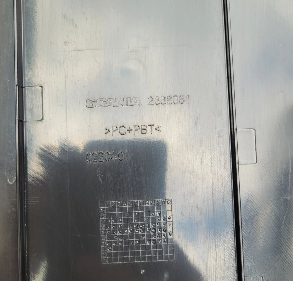 OSŁONA MIEDZYOSIOWA SPOJLER SCANIA R S 2338061 ORYGINAŁ CHWALIM116 - Aerodinámica/ Spoiler para Camión: foto 4 OSŁONA MIEDZYOSIOWA SPOJLER SCANIA R S 2338061 ORYGINAŁ CHWALIM116 - Aerodinámica/ Spoiler para Camión: foto 4