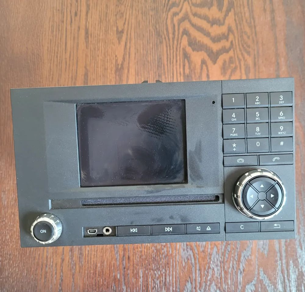 RADIO MERCEDES ACTROS MP4 A 0004467662 Chwalim116 - Salpicadero para Camión: foto 1 RADIO MERCEDES ACTROS MP4 A 0004467662 Chwalim116 - Salpicadero para Camión: foto 1