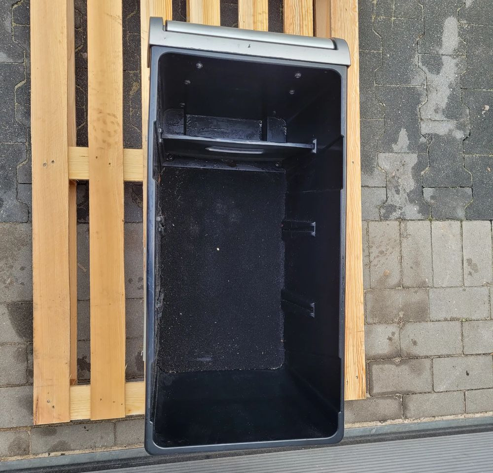 SCHOWEK BOX DAF XF 106 LIFT ORYGINAŁ CHWALIM116 - Recambio para Camión: foto 5 SCHOWEK BOX DAF XF 106 LIFT ORYGINAŁ CHWALIM116 - Recambio para Camión: foto 5