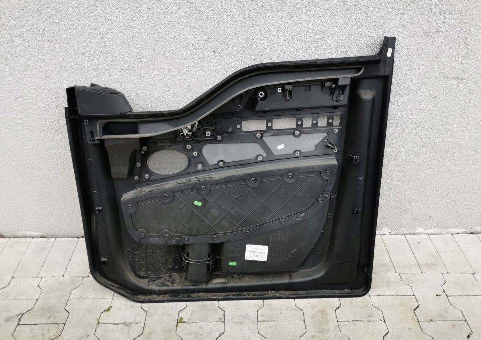 TAPICERKA DRZWI Man TGX LH LIFT ORYGINAŁ - Puerta y piezas para Camión: foto 4 TAPICERKA DRZWI Man TGX LH LIFT ORYGINAŁ - Puerta y piezas para Camión: foto 4