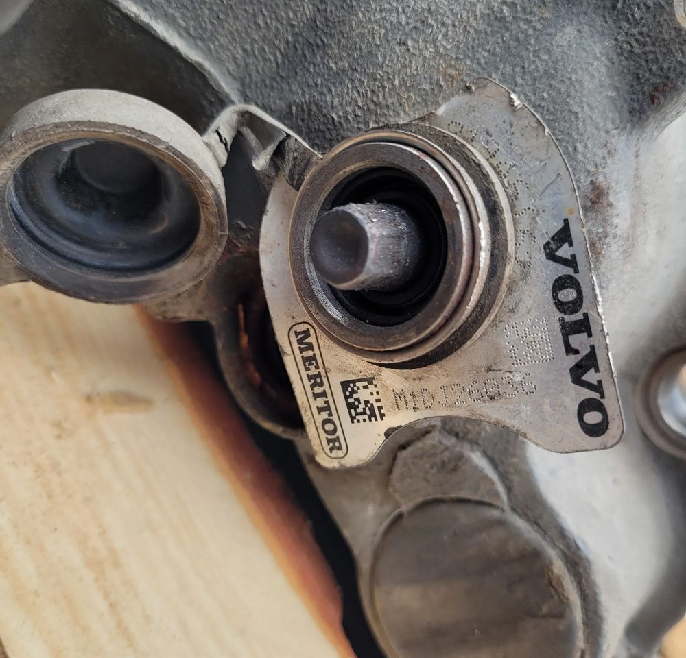 ZACISK MERITOR VOLVO FH4 ORYGINAŁ CENA ZA 1SZT CHWALIM116 - Piezas de freno para Camión: foto 3 ZACISK MERITOR VOLVO FH4 ORYGINAŁ CENA ZA 1SZT CHWALIM116 - Piezas de freno para Camión: foto 3