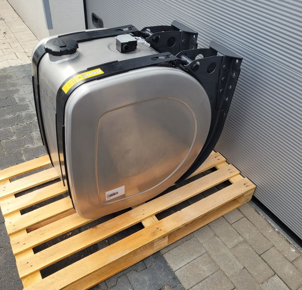 ZBIORNIK PALIWA VOLVO FH4 FH5 RENAULT 21516443 210L CHWALIM116 - Depósito de combustible para Camión: foto 3 ZBIORNIK PALIWA VOLVO FH4 FH5 RENAULT 21516443 210L CHWALIM116 - Depósito de combustible para Camión: foto 3