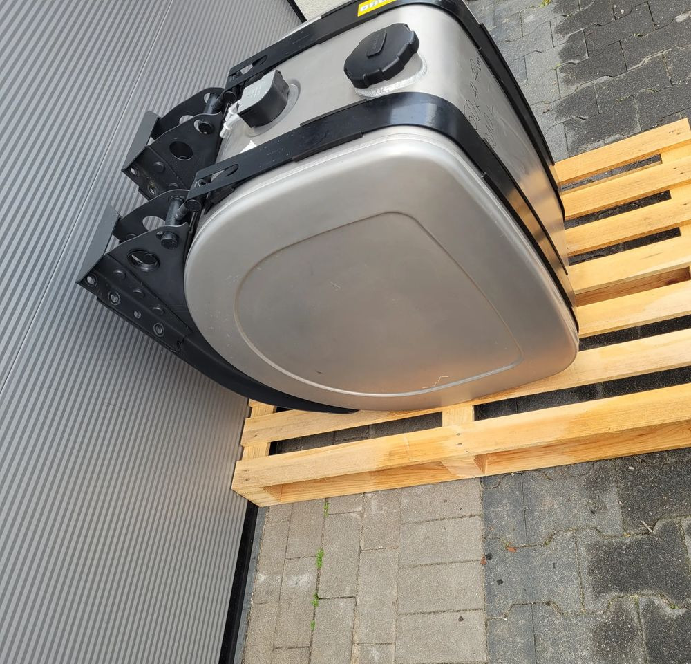 ZBIORNIK PALIWA VOLVO FH4 FH5 RENAULT 21516443 210L CHWALIM116 - Depósito de combustible para Camión: foto 2 ZBIORNIK PALIWA VOLVO FH4 FH5 RENAULT 21516443 210L CHWALIM116 - Depósito de combustible para Camión: foto 2