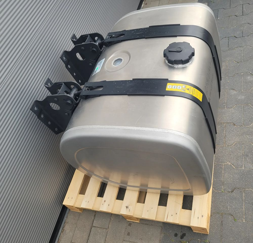 ZBIORNIK PALIWA VOLVO MAN DAF SCANIA IVECO 255L NOWY ORYGINAŁ CHWALIM116 - Sistema de combustible para Camión: foto 3 ZBIORNIK PALIWA VOLVO MAN DAF SCANIA IVECO 255L NOWY ORYGINAŁ CHWALIM116 - Sistema de combustible para Camión: foto 3