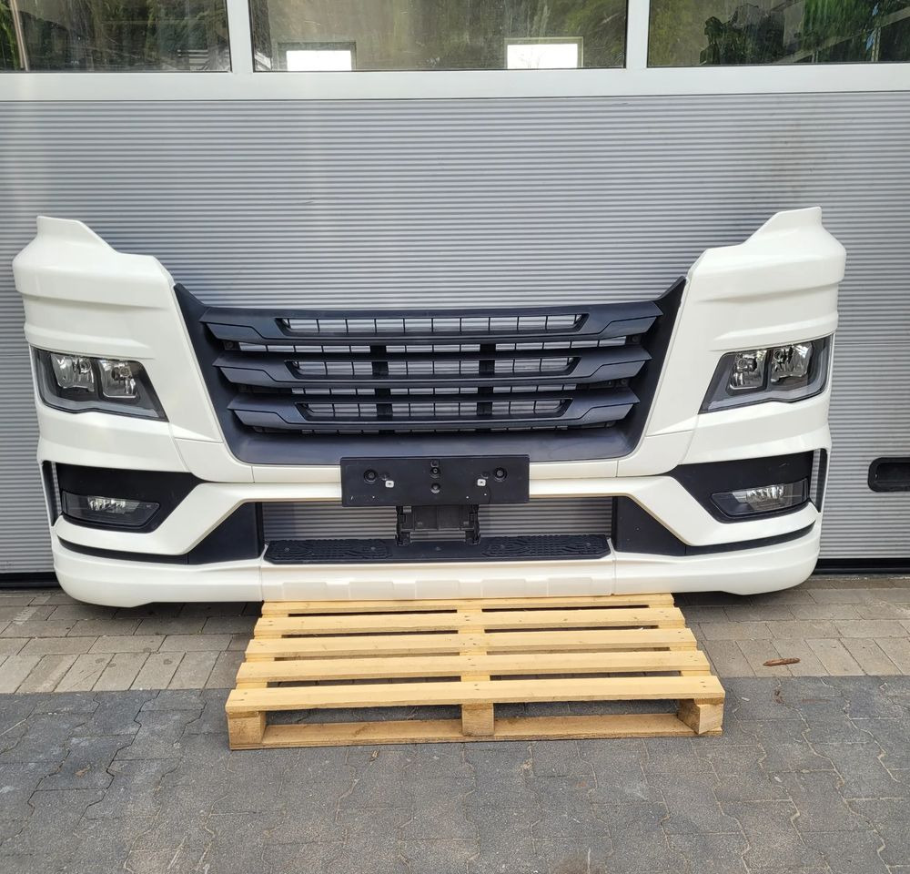 ZDERZAK MAN TGX NM TG3 H7 ORYGINAŁ RAL 9010 CHWALIM116 - Carrocería y exterior para Camión: foto 1 ZDERZAK MAN TGX NM TG3 H7 ORYGINAŁ RAL 9010 CHWALIM116 - Carrocería y exterior para Camión: foto 1