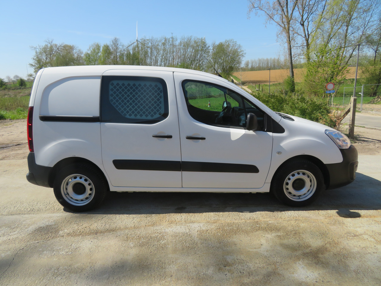 Furgón CITROËN Berlingo 1.6 BlueHDi CLUB: foto 8