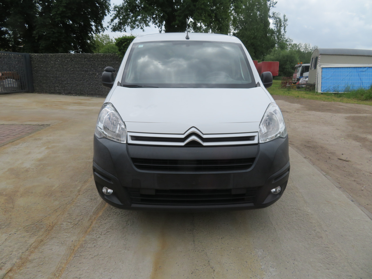 CITROËN Berlingo 1.6 BlueHDi CLUB - Furgón: foto 2 CITROËN Berlingo 1.6 BlueHDi CLUB - Furgón: foto 2