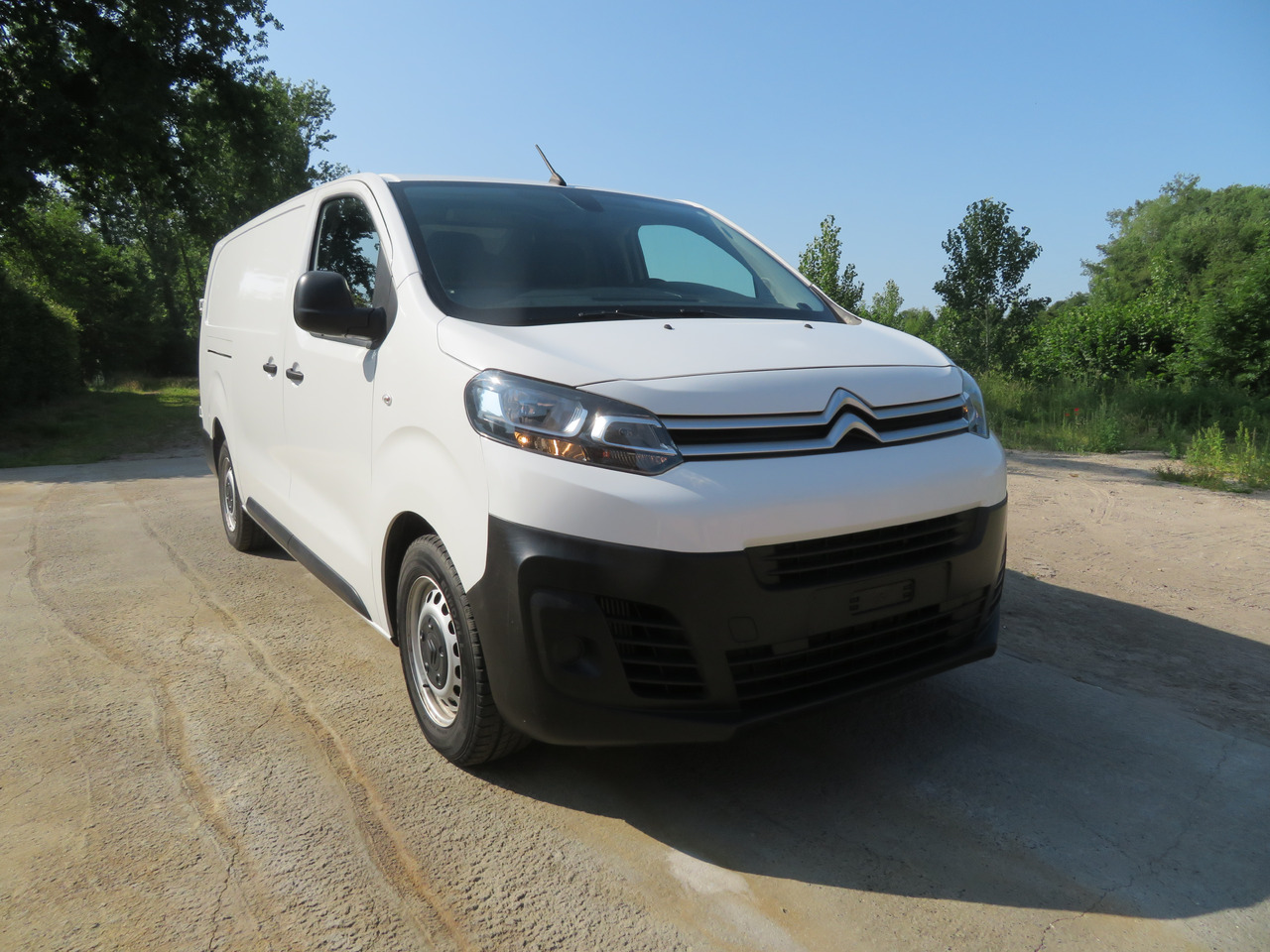 CITROËN Jumpy XL 2.0 HDi - Furgoneta pequeña: foto 1 CITROËN Jumpy XL 2.0 HDi - Furgoneta pequeña: foto 1