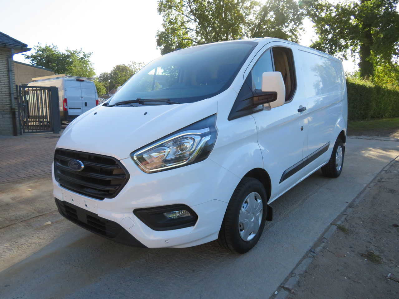 Ford Transit Custom 2.0 Trend - Furgoneta pequeña: foto 3 Ford Transit Custom 2.0 Trend - Furgoneta pequeña: foto 3
