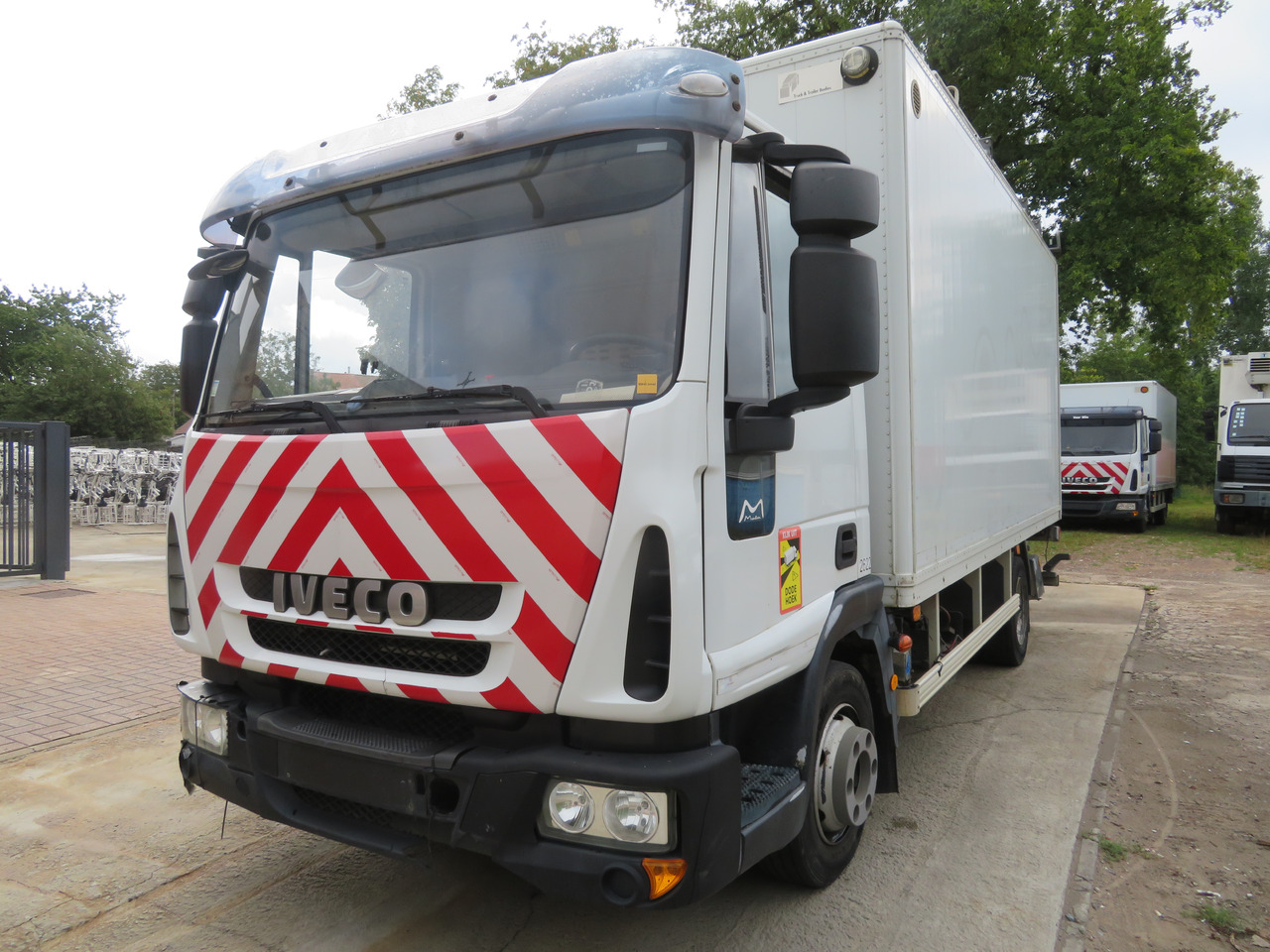 Iveco Eurocargo ML90E18 Bakwagen - Camión caja cerrada: foto 3 Iveco Eurocargo ML90E18 Bakwagen - Camión caja cerrada: foto 3
