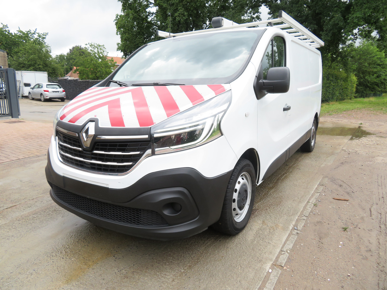 RENAULT Trafic 2.0dCi - L2H1 - Furgoneta pequeña: foto 3 RENAULT Trafic 2.0dCi - L2H1 - Furgoneta pequeña: foto 3