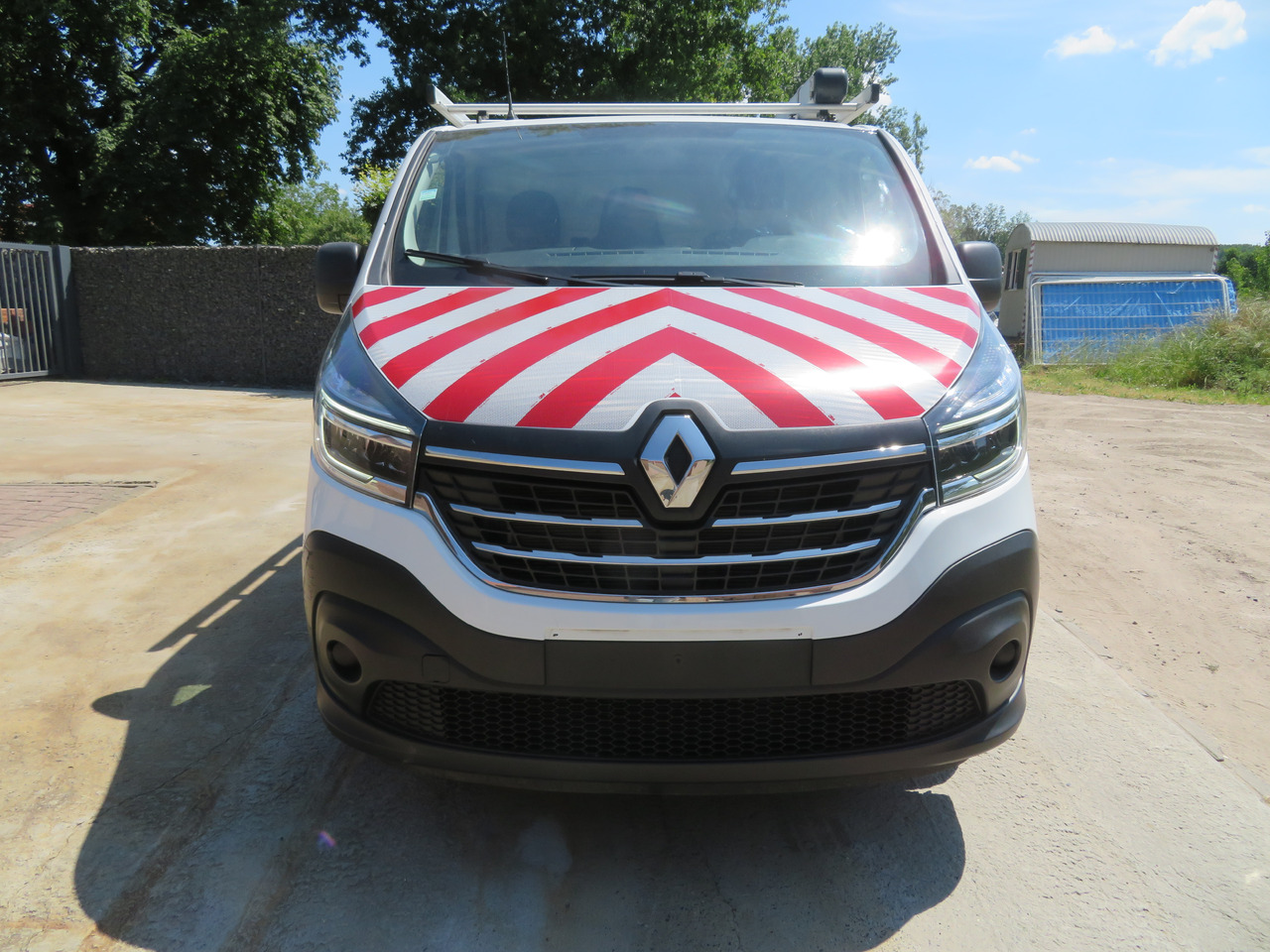 RENAULT Trafic 2.0dCi - L2H1 - Furgoneta pequeña: foto 2 RENAULT Trafic 2.0dCi - L2H1 - Furgoneta pequeña: foto 2