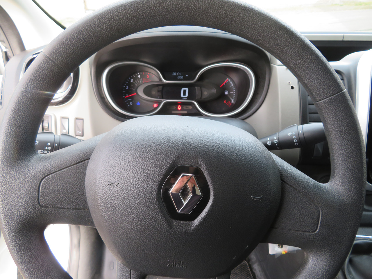 Furgoneta pequeña Renault Trafic 1.6dCi L1H1: foto 14 Furgoneta pequeña Renault Trafic 1.6dCi L1H1: foto 14