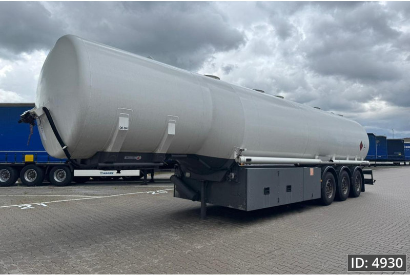 Hendricks TSA42 / Fuel tanker / 50.500L / 5 Comp / ADR - Semirremolque cisterna: foto 1 Hendricks TSA42 / Fuel tanker / 50.500L / 5 Comp / ADR - Semirremolque cisterna: foto 1