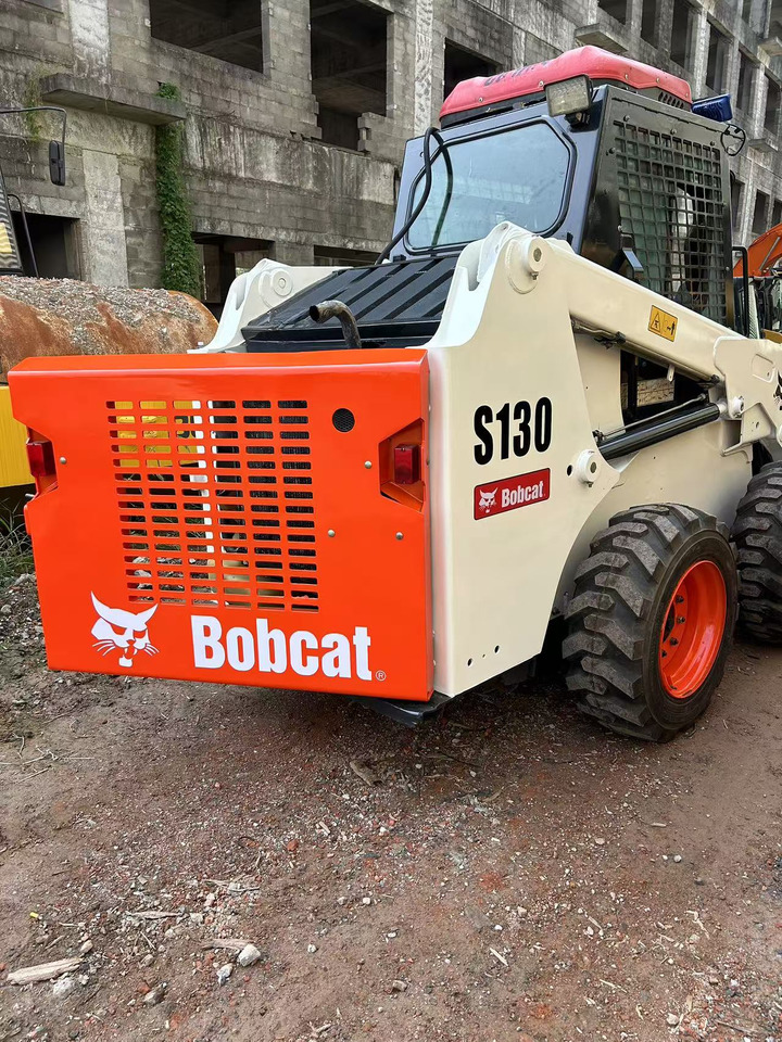 BOBCAT Skid Steer Loader S130 - Minicargadora: foto 3 BOBCAT Skid Steer Loader S130 - Minicargadora: foto 3