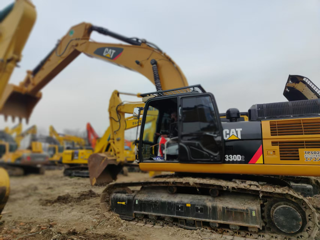 CATERPILLAR 330D - Excavadora de cadenas: foto 2 CATERPILLAR 330D - Excavadora de cadenas: foto 2