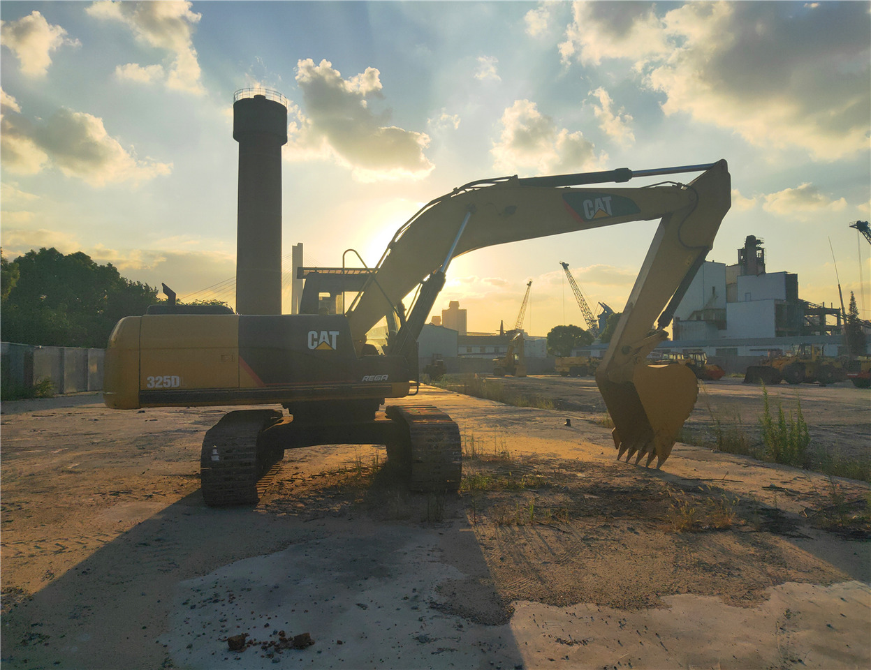 CATERPILLAR Crawler Excavator 325D Good Condition - Excavadora de cadenas: foto 4 CATERPILLAR Crawler Excavator 325D Good Condition - Excavadora de cadenas: foto 4