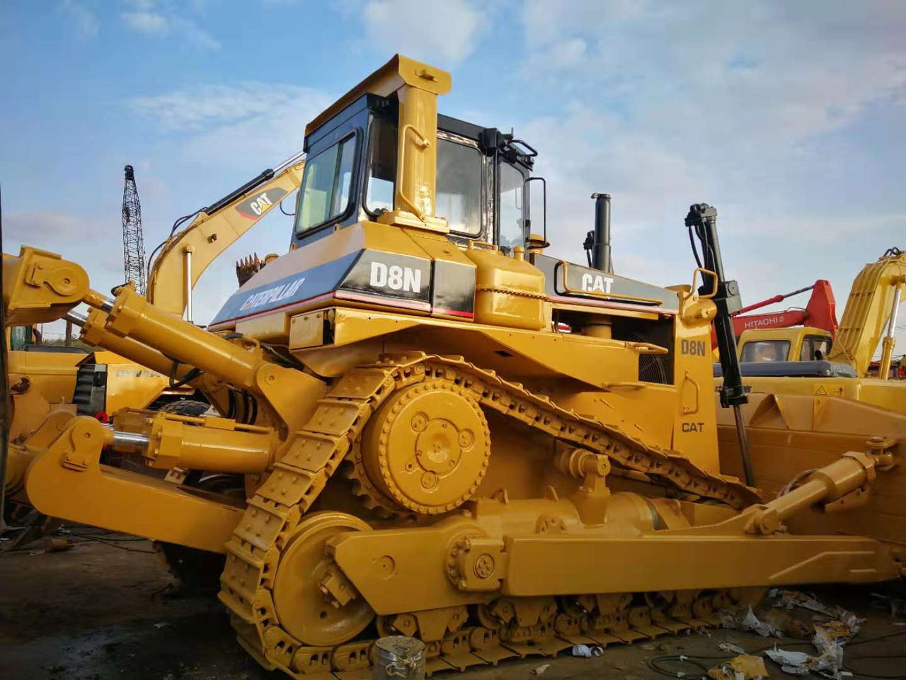 CATERPILLAR D8N - Cargadora de ruedas: foto 1 CATERPILLAR D8N - Cargadora de ruedas: foto 1