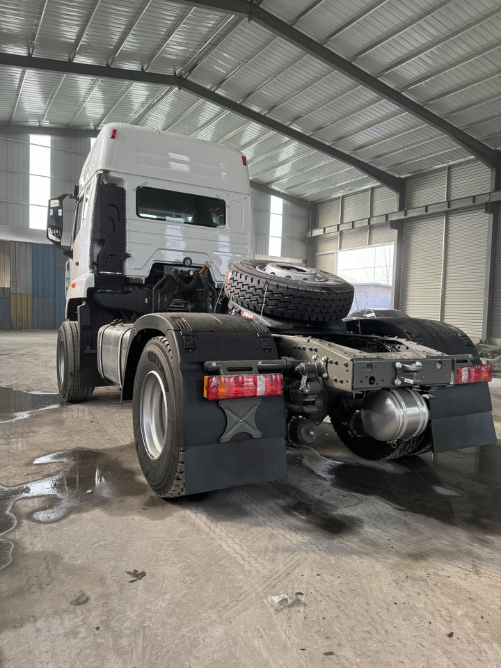 HOWO Hohan 4✖2 Tractor unit White Good condition - Cabeza tractora: foto 2 HOWO Hohan 4✖2 Tractor unit White Good condition - Cabeza tractora: foto 2