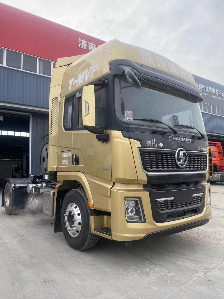 SINOTRUK Delong X5000 4X2 Atomatic Tractor Unit - Cabeza tractora: foto 4 SINOTRUK Delong X5000 4X2 Atomatic Tractor Unit - Cabeza tractora: foto 4