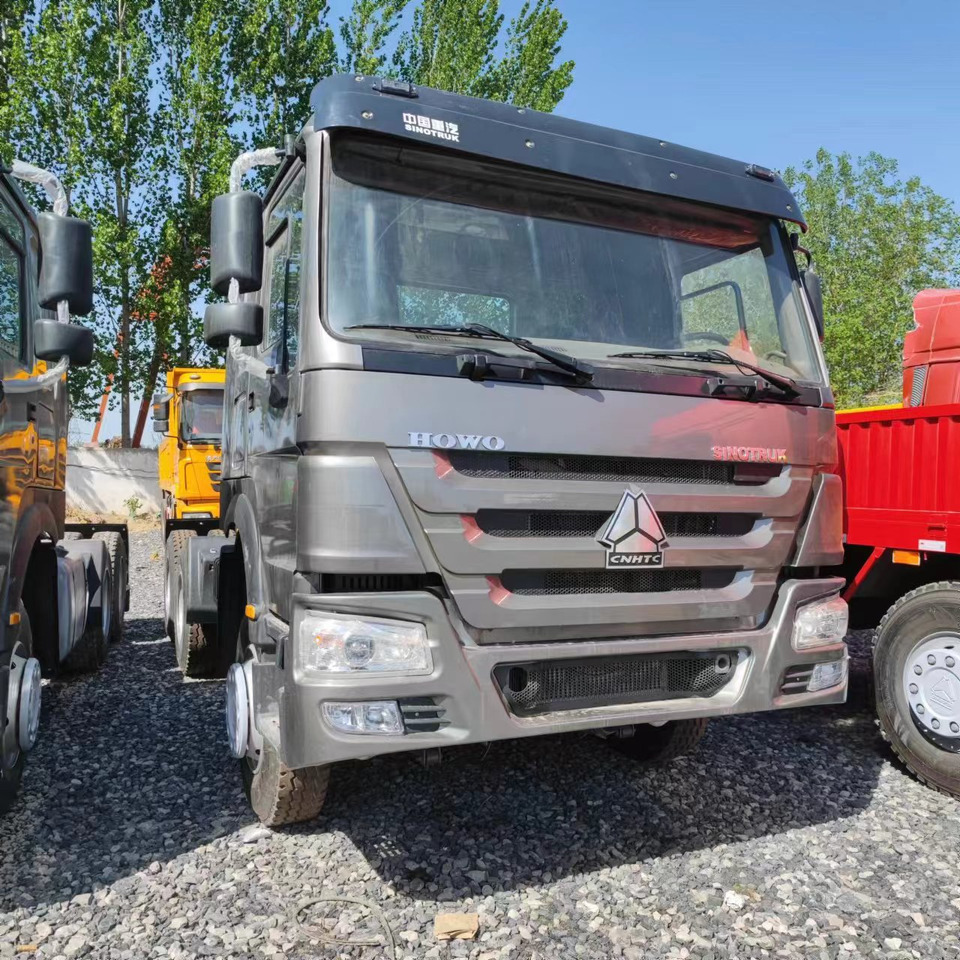 SINOTRUK HOWO 371 CLICK HERE FOR DISCOUNT - Cabeza tractora: foto 3 SINOTRUK HOWO 371 CLICK HERE FOR DISCOUNT - Cabeza tractora: foto 3