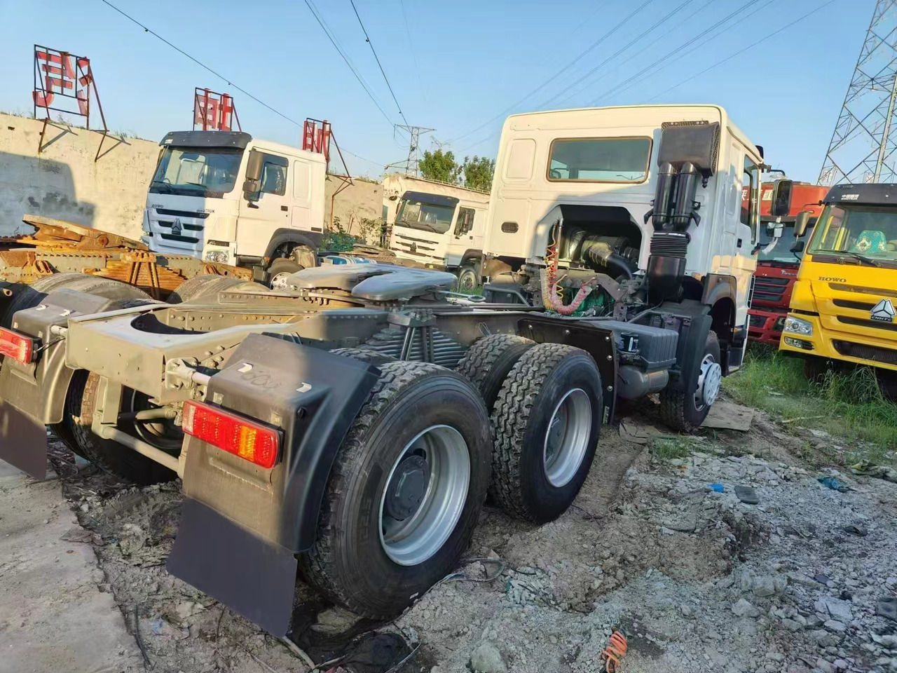 SINOTRUK HOWO 371 CLICK HERE FOR DISCOUNT - Cabeza tractora: foto 4 SINOTRUK HOWO 371 CLICK HERE FOR DISCOUNT - Cabeza tractora: foto 4