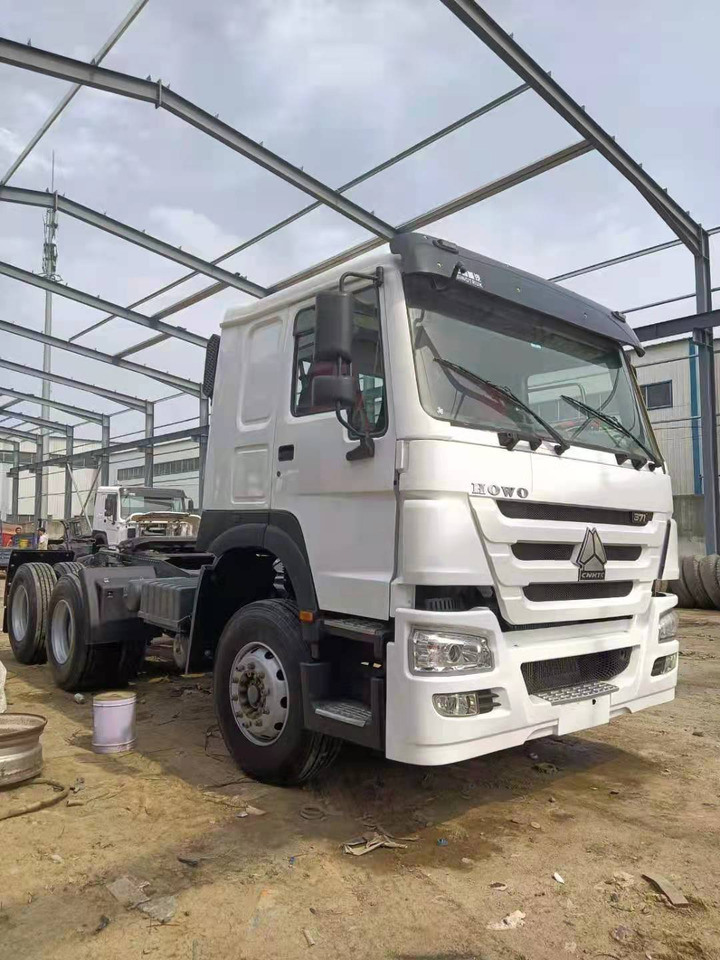 SINOTRUK HOWO 371 CLICK HERE FOR DISCOUNT - Cabeza tractora: foto 2 SINOTRUK HOWO 371 CLICK HERE FOR DISCOUNT - Cabeza tractora: foto 2