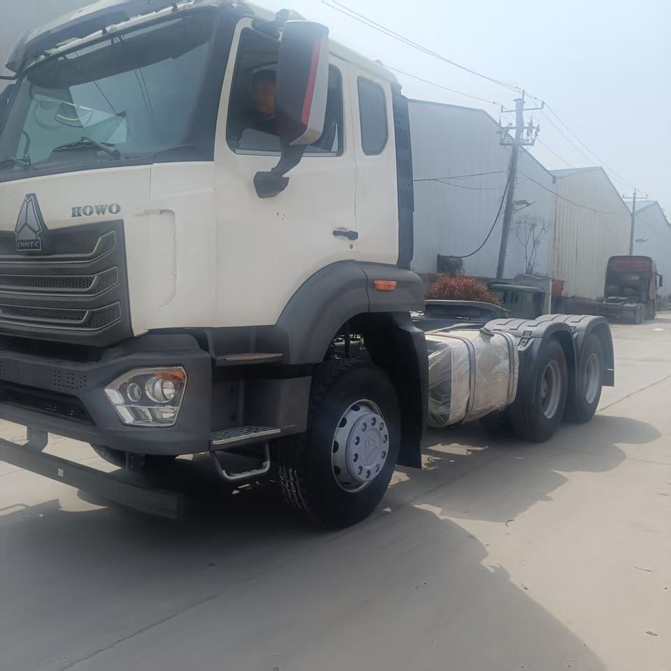 SINOTRUK NX CLICK HERE FOR DISCOUNT - Cabeza tractora: foto 1 SINOTRUK NX CLICK HERE FOR DISCOUNT - Cabeza tractora: foto 1