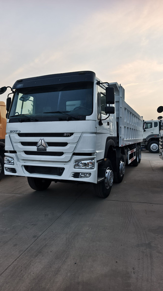 SINOTRUK HOWO 371 8x4 Dump Truck Click for Discount - Camión: foto 2 SINOTRUK HOWO 371 8x4 Dump Truck Click for Discount - Camión: foto 2