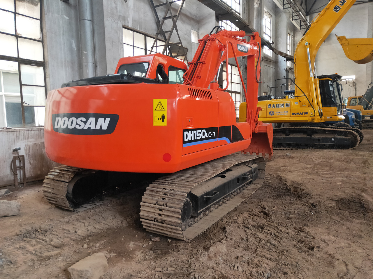 DOOSAN DH150LC-7 - Excavadora de cadenas: foto 3 DOOSAN DH150LC-7 - Excavadora de cadenas: foto 3